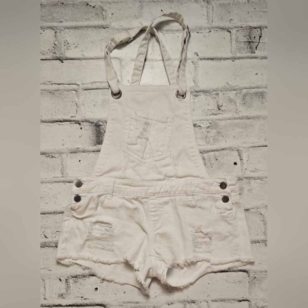 Hot Kiss Womens White Distressed Denim Overall Shorts Shortalls Raw Hem Size 6